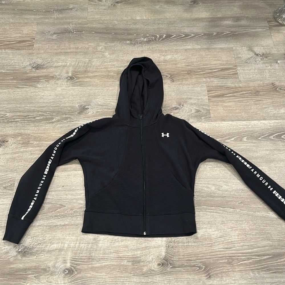 Women’s Under Armour Hoodie Size Small